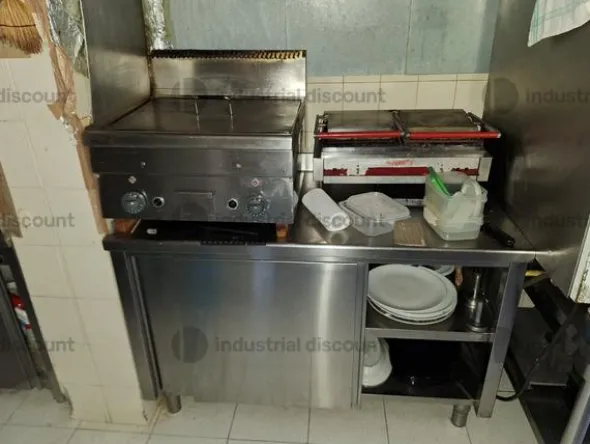 2#10168 Arredo e attrezzatura ristorante