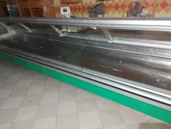 12#7897 Arredo e attrezzature da supermercato