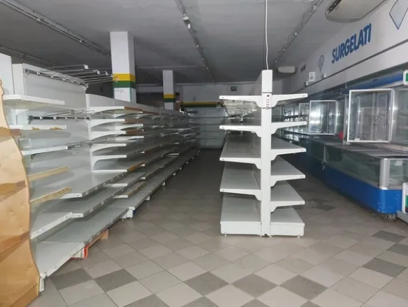 12#7897 Arredo e attrezzature da supermercato