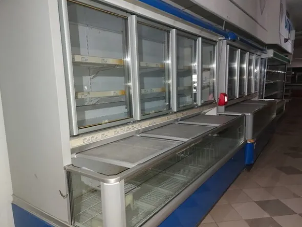 12#7897 Arredo e attrezzature da supermercato
