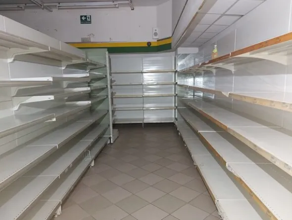 12#7897 Arredo e attrezzature da supermercato