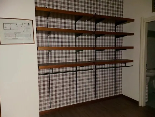 24#7897 Arredo e attrezzature negozio abbigliamento