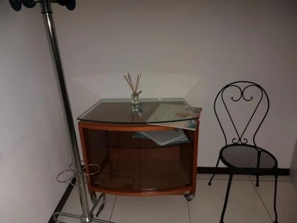 25#7897 Arredo e attrezzature ufficio