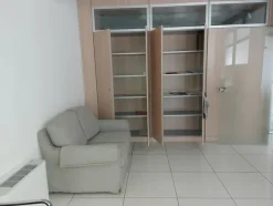 25#7897 Arredo e attrezzature ufficio
