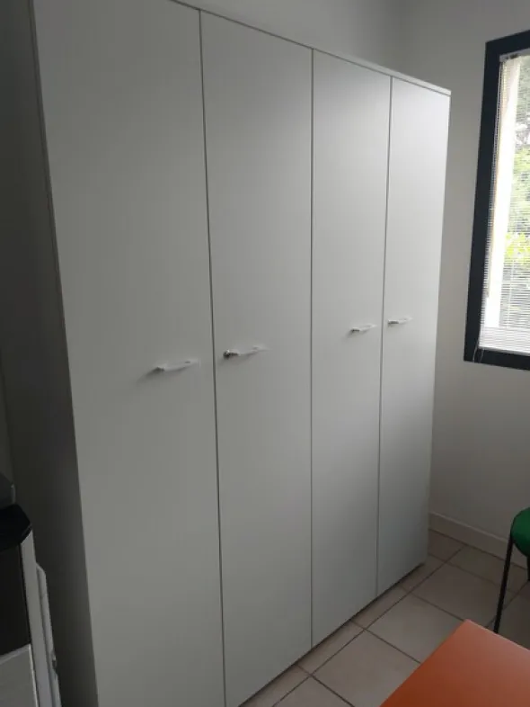 1#8354 Arredo e mobili da ufficio
