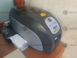 96#8613 Arredo uffici e macchine elettroniche