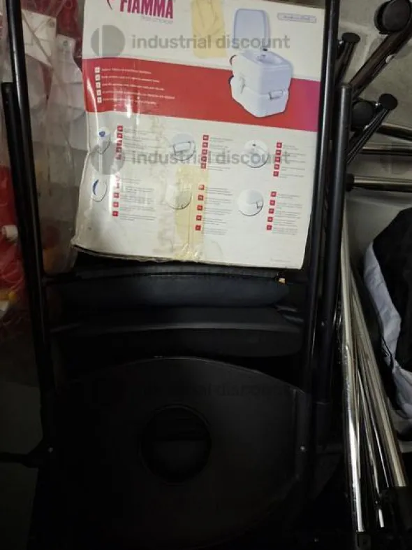 1#9175 Asta di arredo ufficio e attrezzatura edile