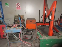 17#6938 Attrezzatture perofficina