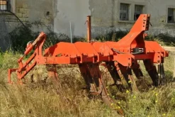 2#7012 Attrezzatura agricola