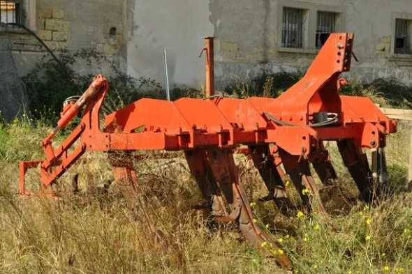 2#7012 Attrezzatura agricola