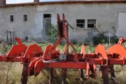 2#7012 Attrezzatura agricola