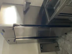 ATTREZZATURA BAR TAVOLA CALDA