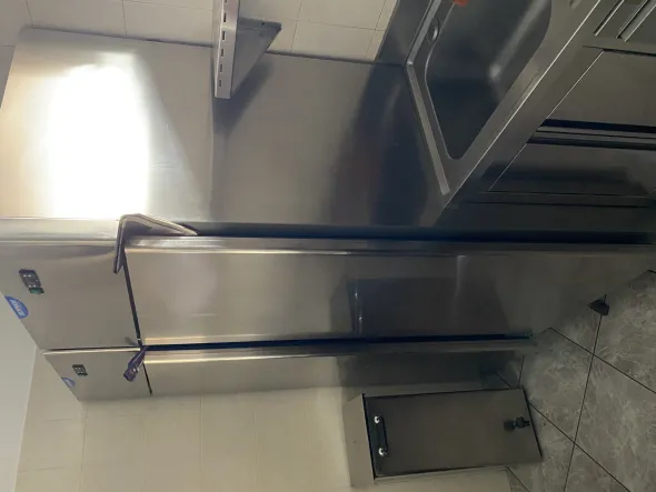 ATTREZZATURA BAR TAVOLA CALDA