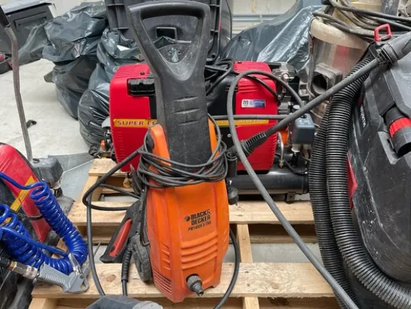 4#8098 Attrezzatura da cantiere edile
