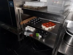 2#9447 Attrezzatura da cucina professionale