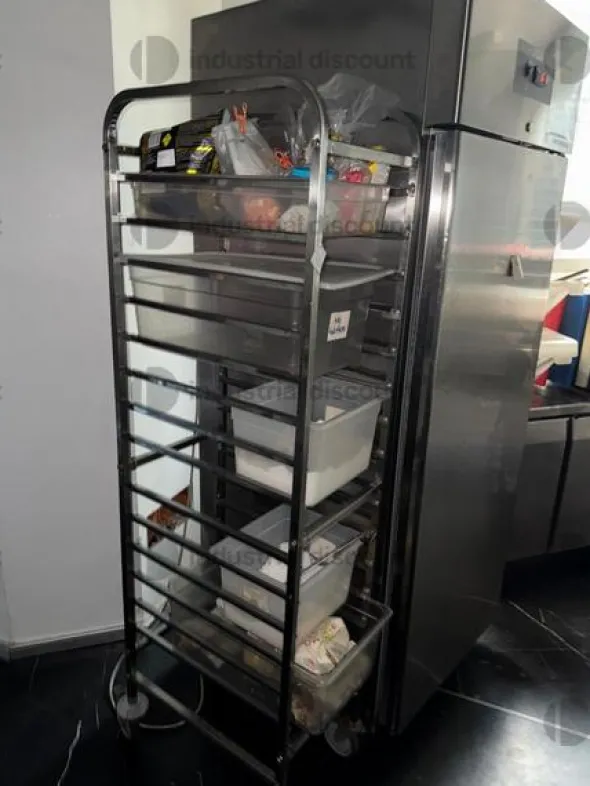 2#9447 Attrezzatura da cucina professionale