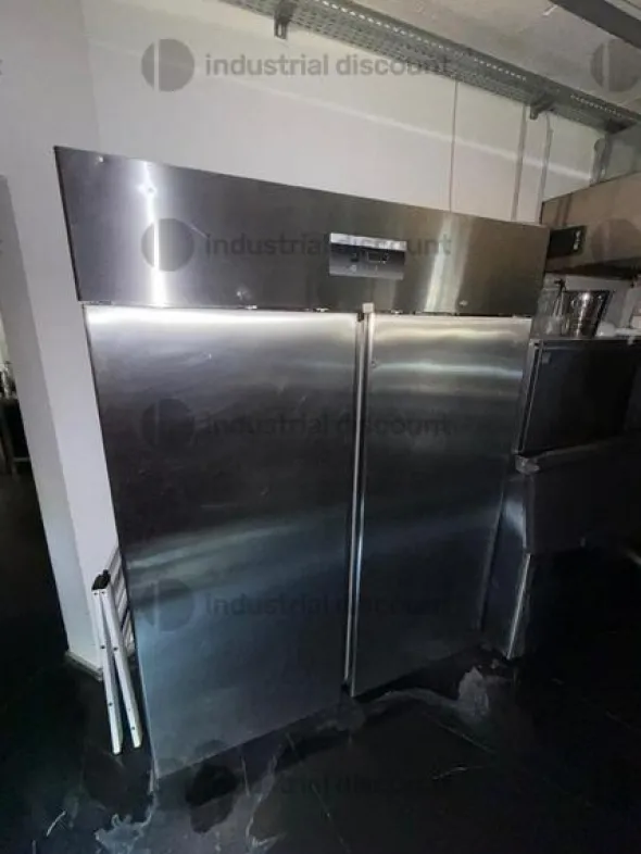 2#9447 Attrezzatura da cucina professionale