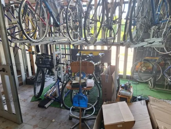 9#10154 Attrezzatura da officina bici