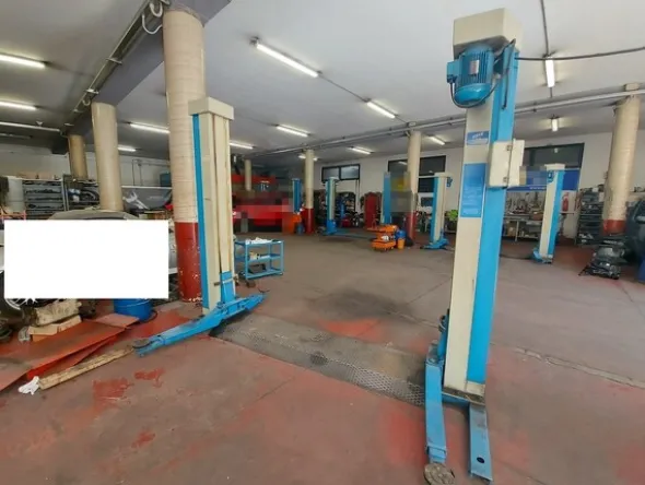 1#6762 Attrezzatura da officina e ufficio