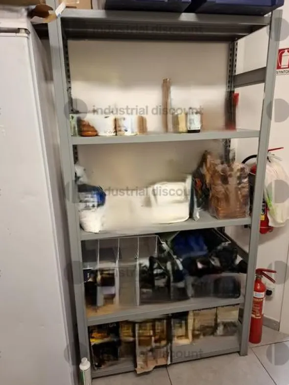 1#9937 Attrezzatura e arredi per bar
