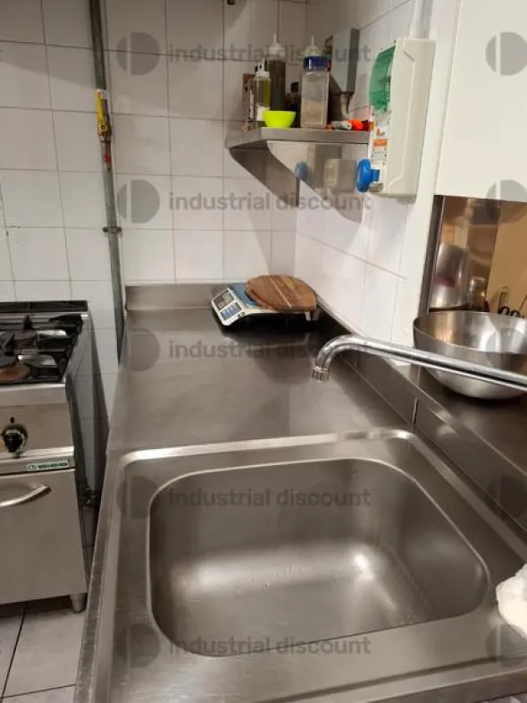 1#9937 Attrezzatura e arredi per bar