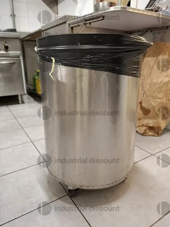 1#9937 Attrezzatura e arredi per bar