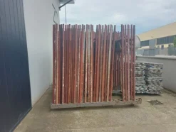 1#8353 Attrezzatura edile e mobili da ufficio