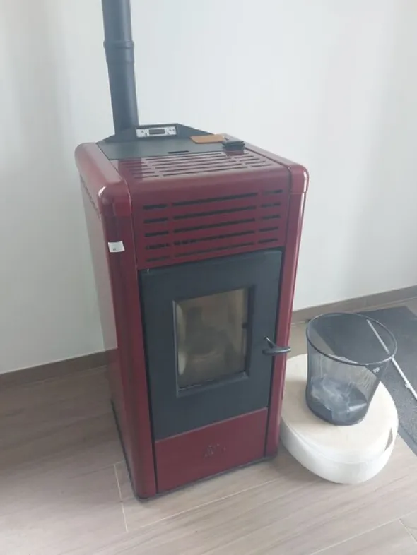 1#8353 Attrezzatura edile e mobili da ufficio