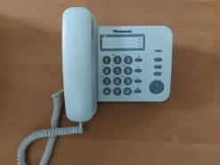 2#7003 Attrezzatura edile e mobili per ufficio