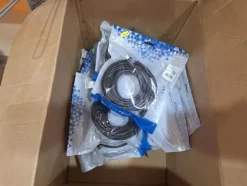 1#8661 Attrezzatura elettronica e arredamento negozio