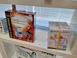 1#8661 Attrezzatura elettronica e arredamento negozio