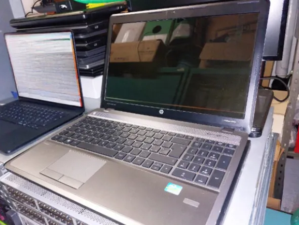 1#8462 Attrezzatura elettronica e informatica