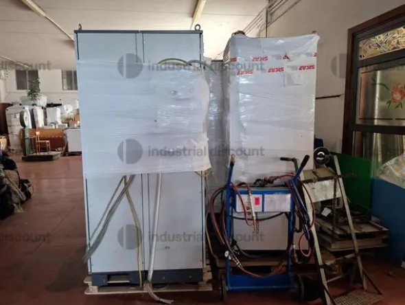 11#10261 Attrezzatura elettronica, meccanica, scaffalature