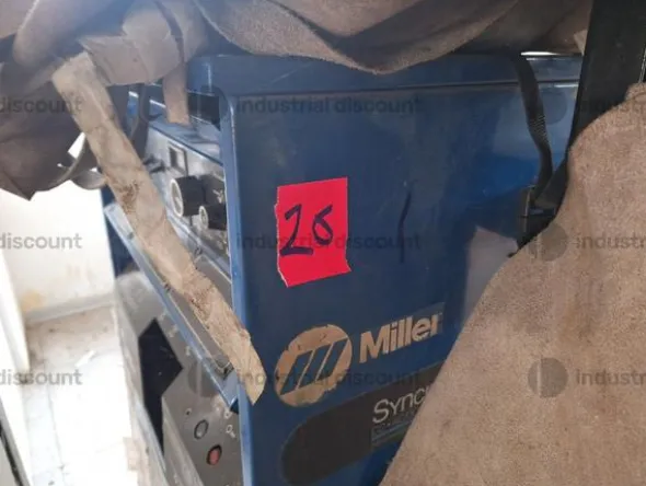 11#10261 Attrezzatura elettronica, meccanica, scaffalature