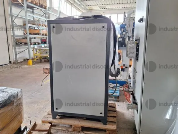 11#10261 Attrezzatura elettronica, meccanica, scaffalature