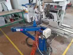 11#10261 Attrezzatura elettronica, meccanica, scaffalature