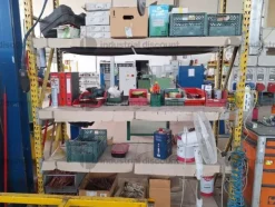 11#10261 Attrezzatura elettronica, meccanica, scaffalature