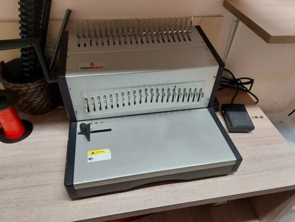 1#6000 Attrezzatura e materiale per copisteria