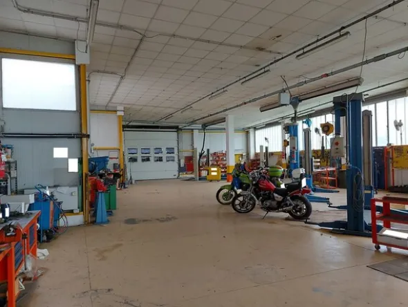 1#8209 Attrezzatura officina meccanica e autovettura Fiat Stilo