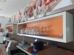 6#8270 Attrezzatura per bar e pasticceria
