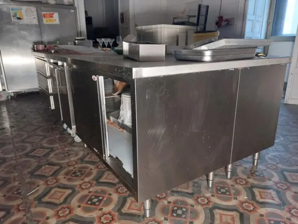 4#8037 Attrezzatura per cucina
