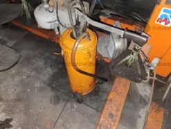 8#9895 Attrezzatura per officina