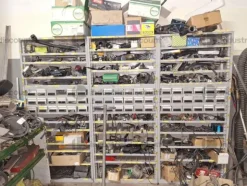 8#9895 Attrezzatura per officina