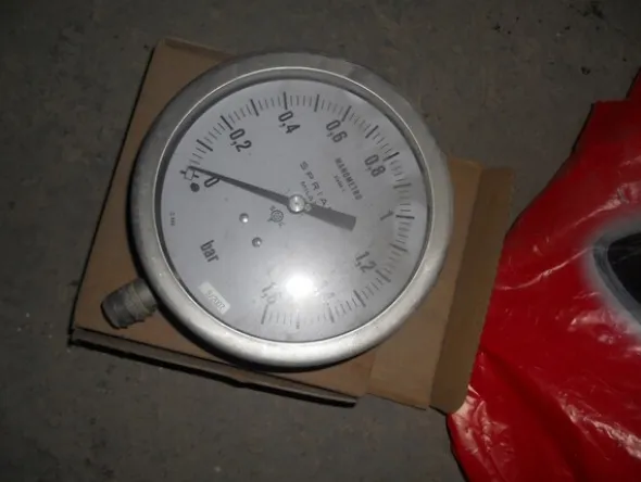 16#7053 Attrezzatura per officina meccanica