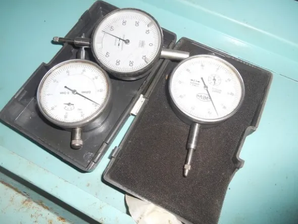 16#7053 Attrezzatura per officina meccanica