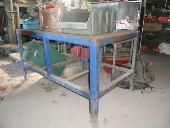 16#7053 Attrezzatura per officina meccanica