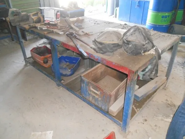 16#7053 Attrezzatura per officina meccanica