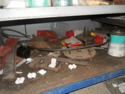 16#7053 Attrezzatura per officina meccanica