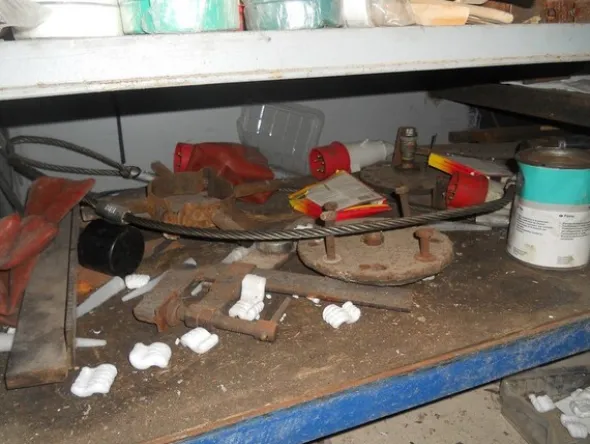 16#7053 Attrezzatura per officina meccanica