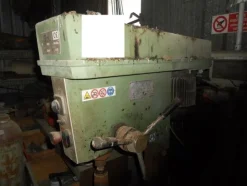 16#7053 Attrezzatura per officina meccanica